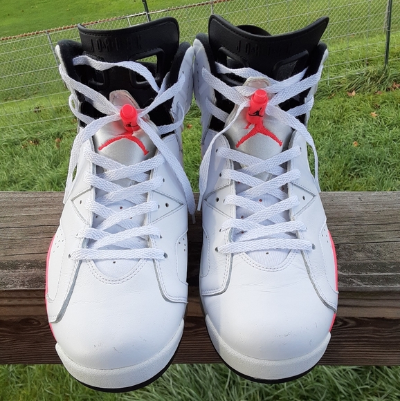Men's Air Jordan 6 White/Infared 10.5 box included - Picture 5 of 8